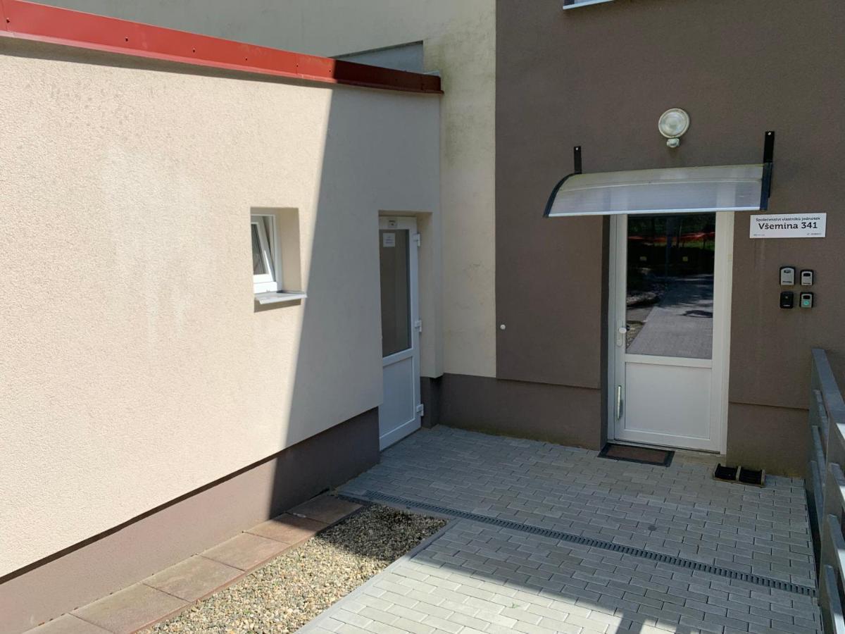 Vsemina Apartman Luzkovice ภายนอก รูปภาพ