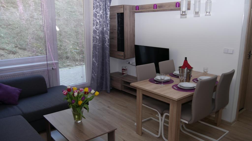 Vsemina Apartman Luzkovice ภายนอก รูปภาพ